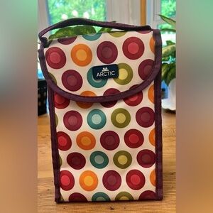 Arctic Zone Fold-Down Lunch Bag with
Thermal Insulation,Poke-A-Dot Print